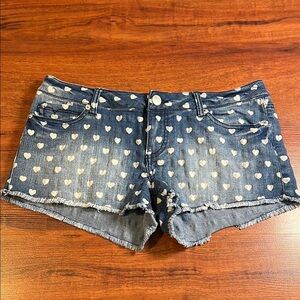 Jalate heart denim shorts juniors size 11 white & blue with faded look